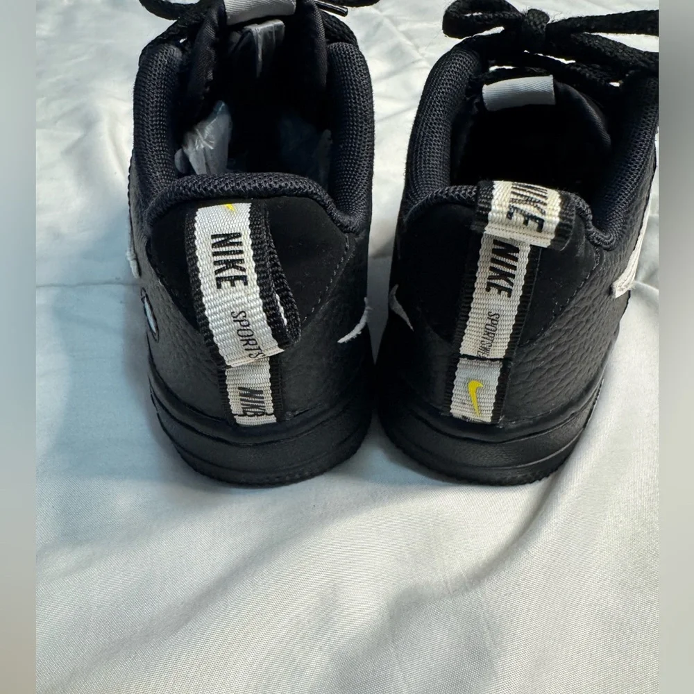 Nike Court Borough Low Black White Kids Size 13C AV4732-001